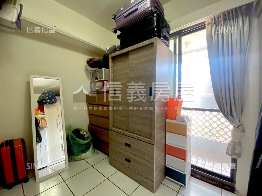 水湳同榮首購三房車位房屋室內格局與周邊環境