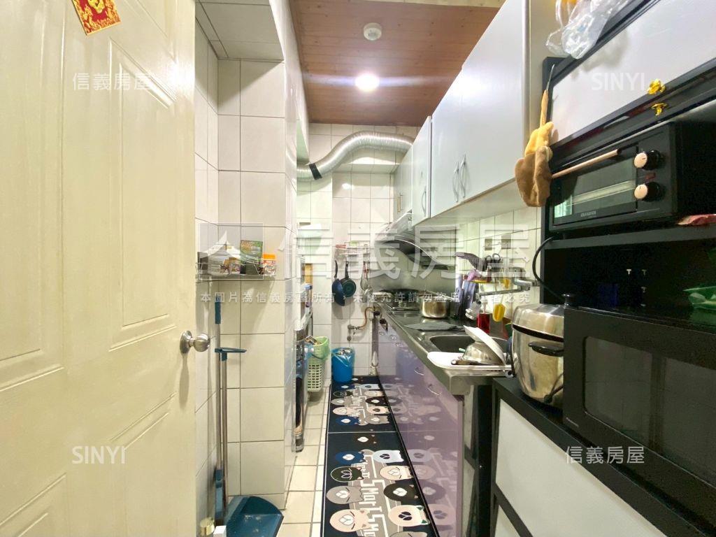 水湳同榮首購三房車位房屋室內格局與周邊環境