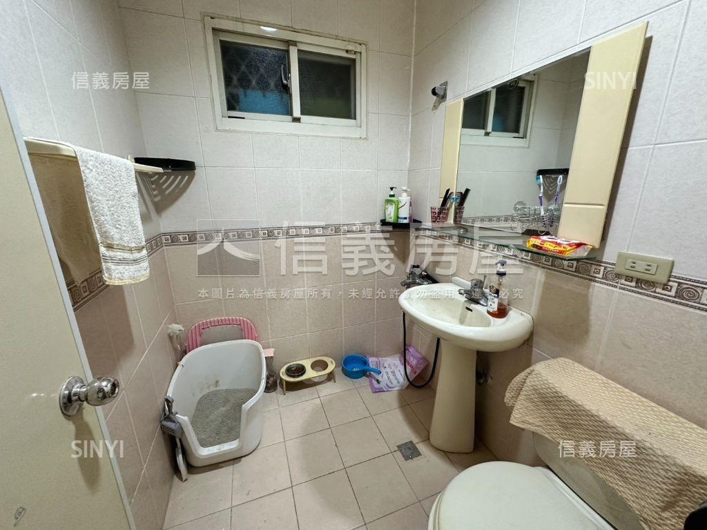 信義溫馨美寓二加二房屋室內格局與周邊環境