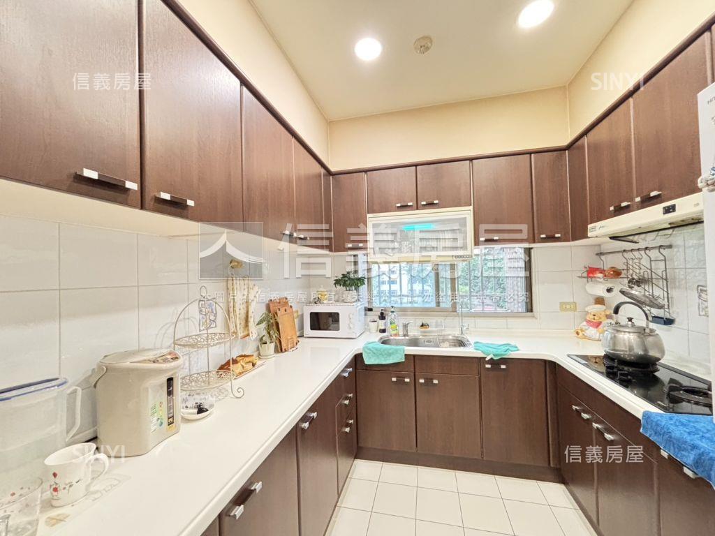 玫瑰大貴精緻大三房車位房屋室內格局與周邊環境