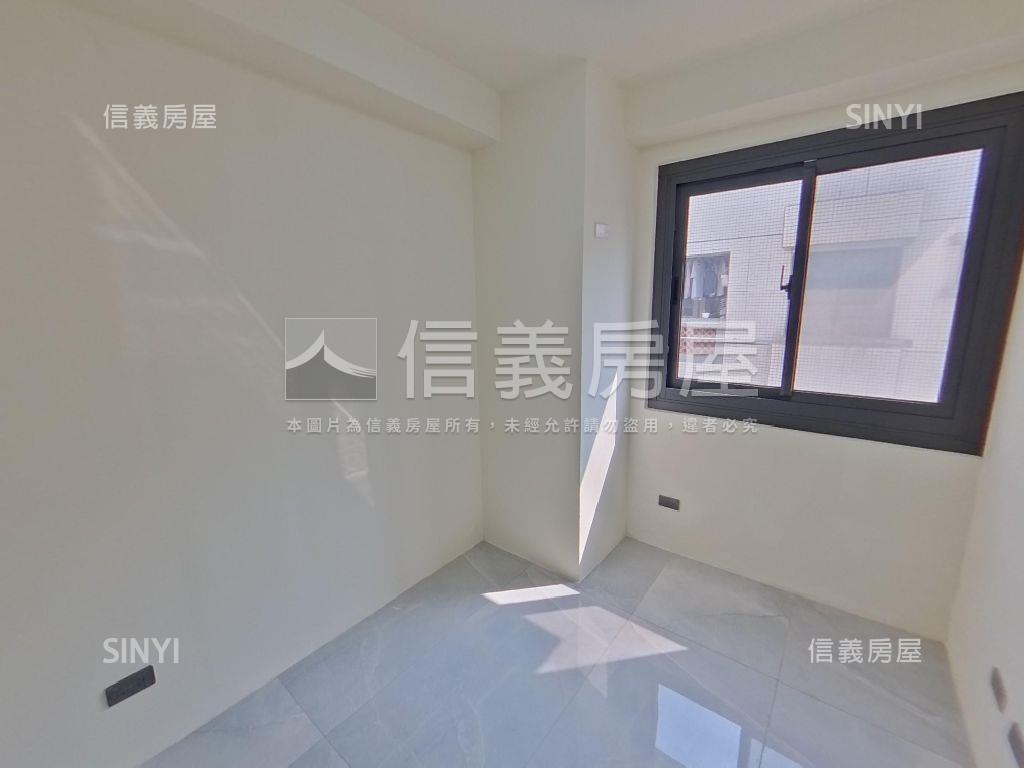 國安國宅甲Ｂ４棟裝潢三房房屋室內格局與周邊環境