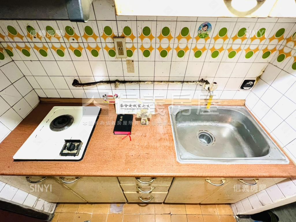 永安捷運樂華精品雅築房屋室內格局與周邊環境