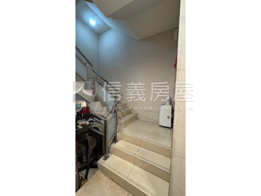 信義安和邊間美住辦房屋室內格局與周邊環境