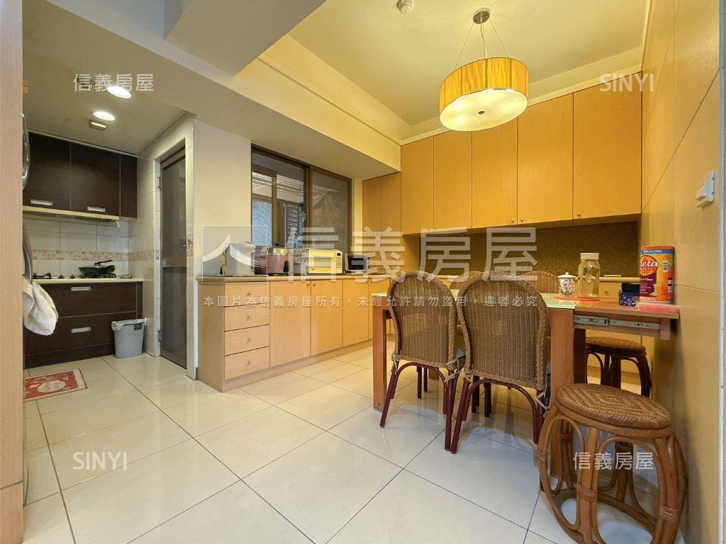 采翔天️大兩房大平車房屋室內格局與周邊環境