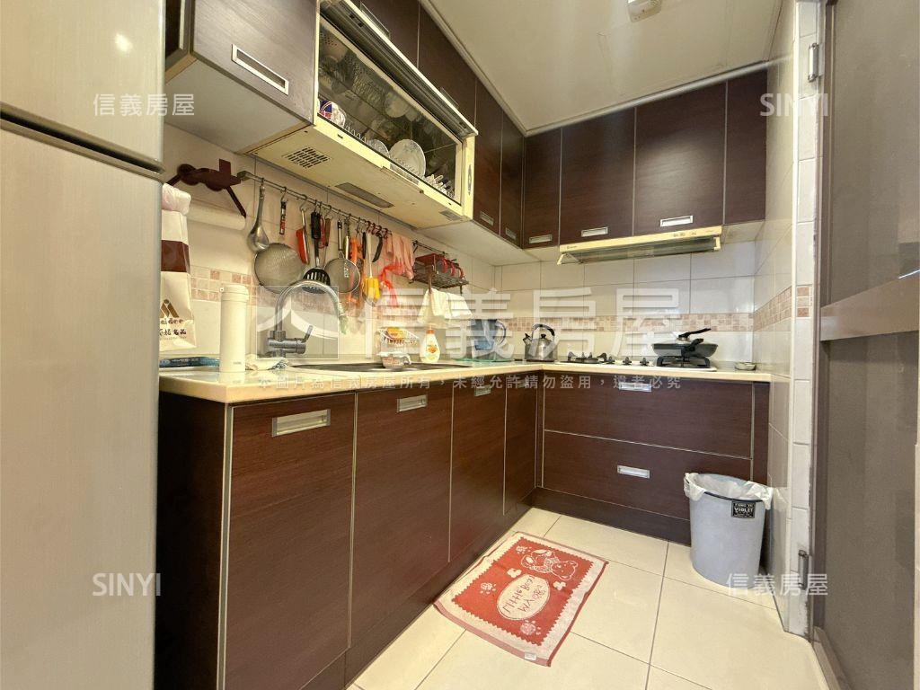 采翔天️大兩房大平車房屋室內格局與周邊環境