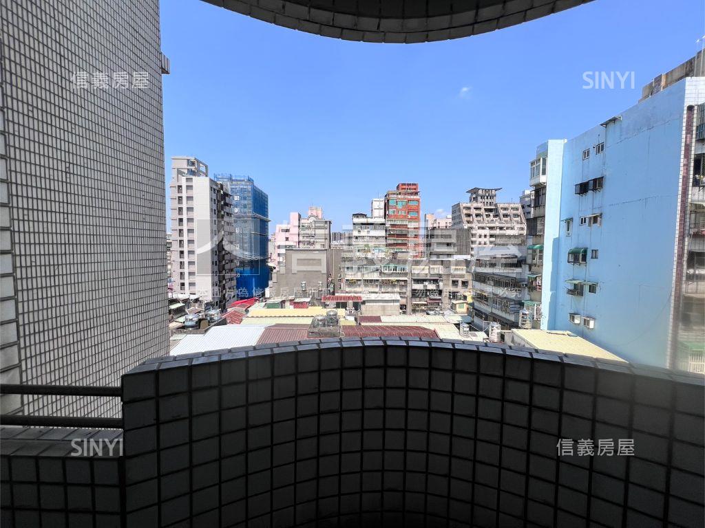 專任商三土地電梯高樓美景房屋室內格局與周邊環境