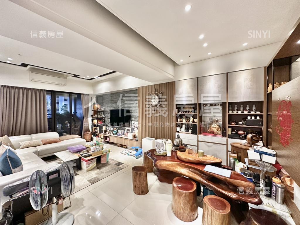 專任露臺樹梢時光三房平車房屋室內格局與周邊環境