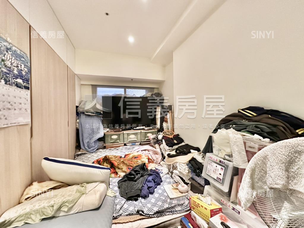 專任露臺樹梢時光三房平車房屋室內格局與周邊環境