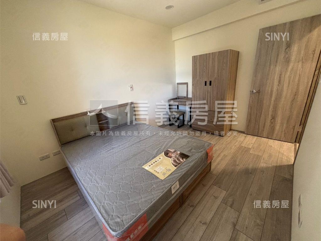 新成屋三房有車位房屋室內格局與周邊環境