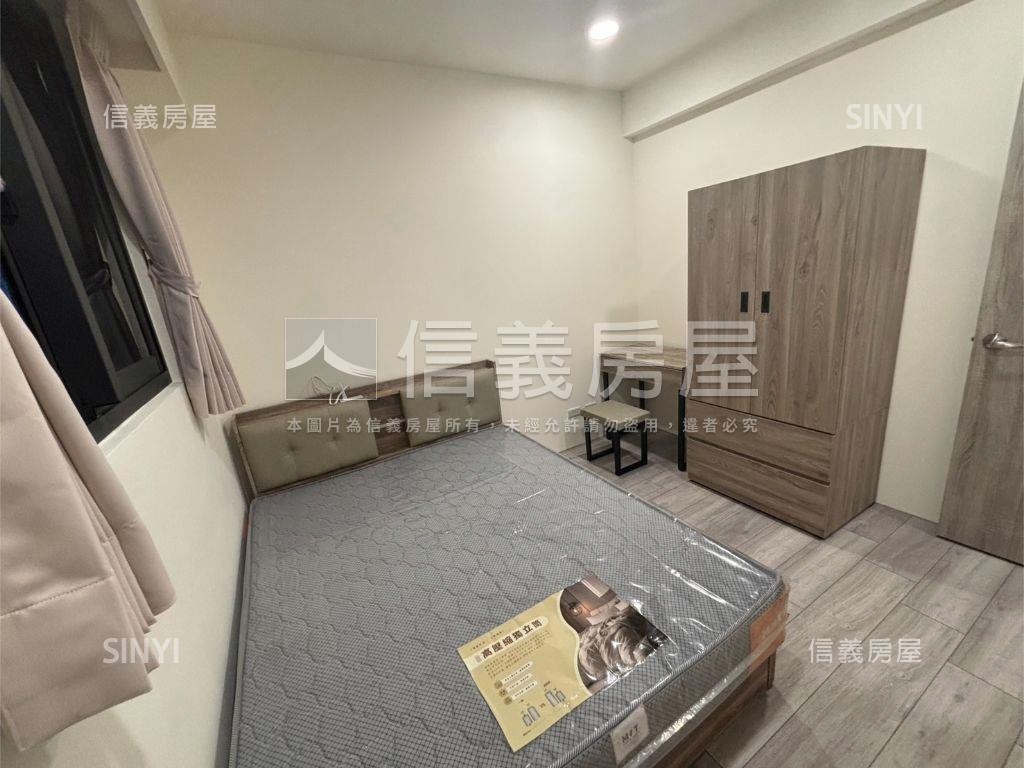 新成屋三房有車位房屋室內格局與周邊環境
