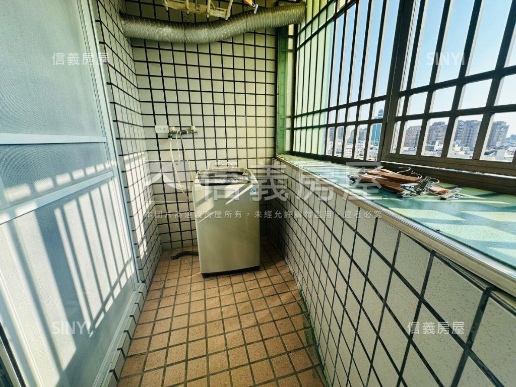 中華商圈小資首選有車位房屋室內格局與周邊環境