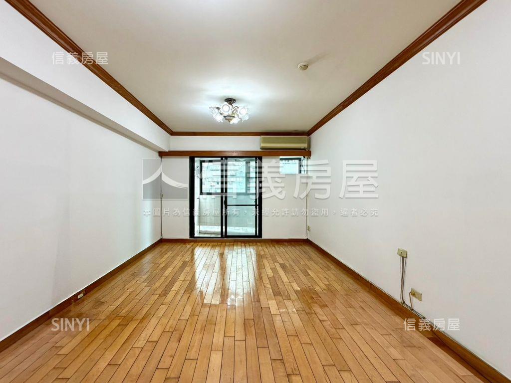 新東陽４房邊間帝景房屋室內格局與周邊環境