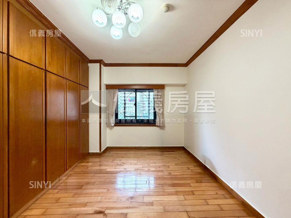 新東陽４房邊間帝景房屋室內格局與周邊環境