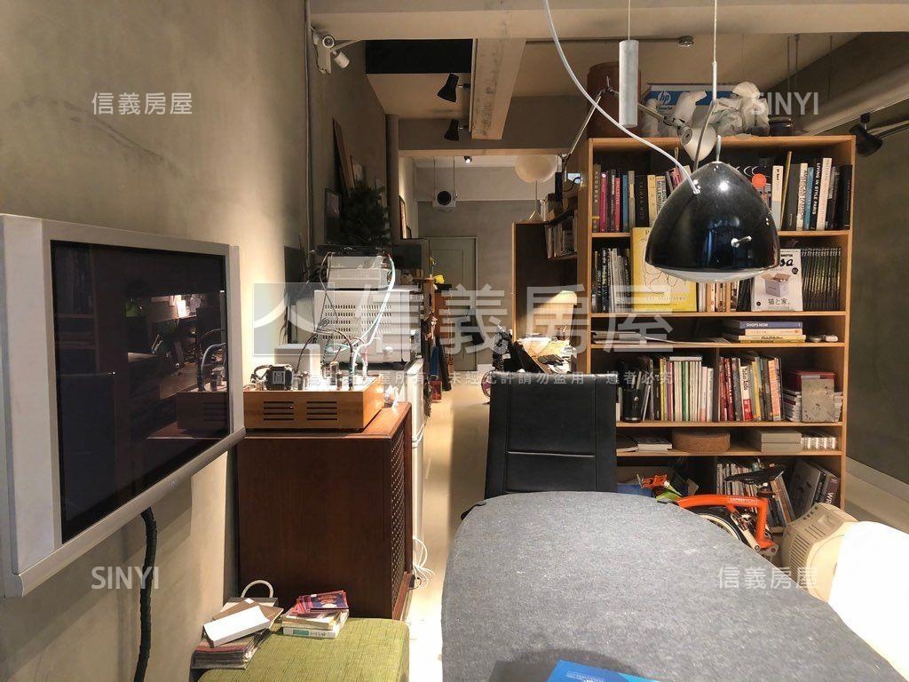 仁愛樓中樓店面分層使用中房屋室內格局與周邊環境