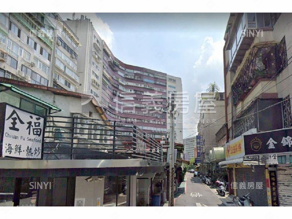 仁愛樓中樓店面分層使用中房屋室內格局與周邊環境