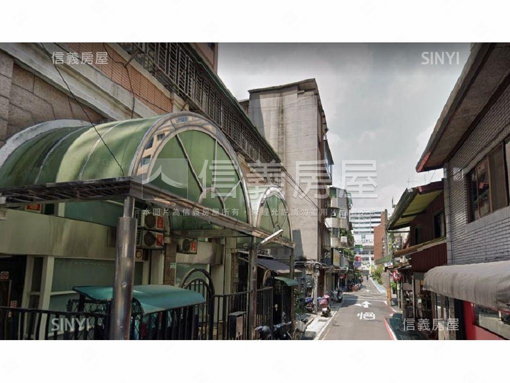 仁愛樓中樓店面分層使用中房屋室內格局與周邊環境