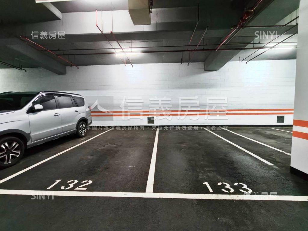Ｔ１南港極品辦公房屋室內格局與周邊環境
