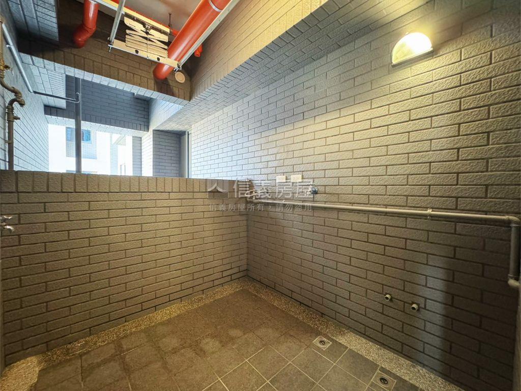 馥景莊園稀有三房雙車位房屋室內格局與周邊環境