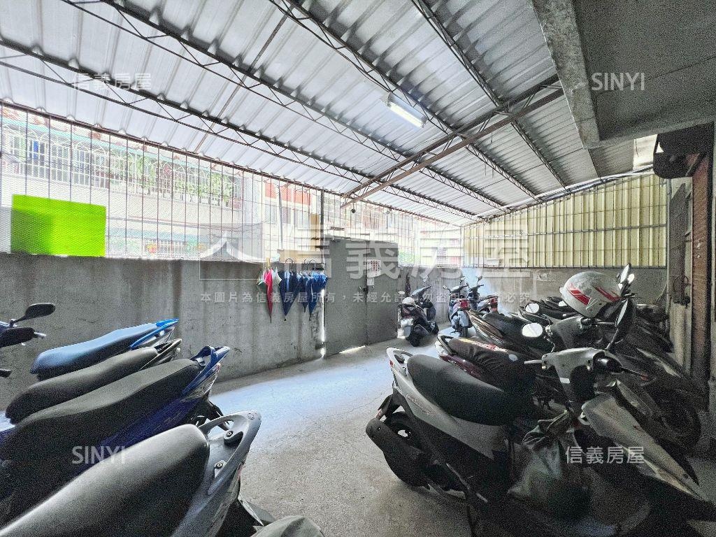 三多二路美套房房屋室內格局與周邊環境
