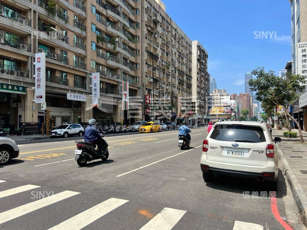 三多二路美套房房屋室內格局與周邊環境