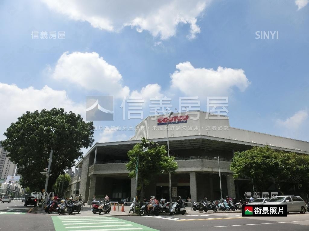 八期秀泰四房平面車位房屋室內格局與周邊環境