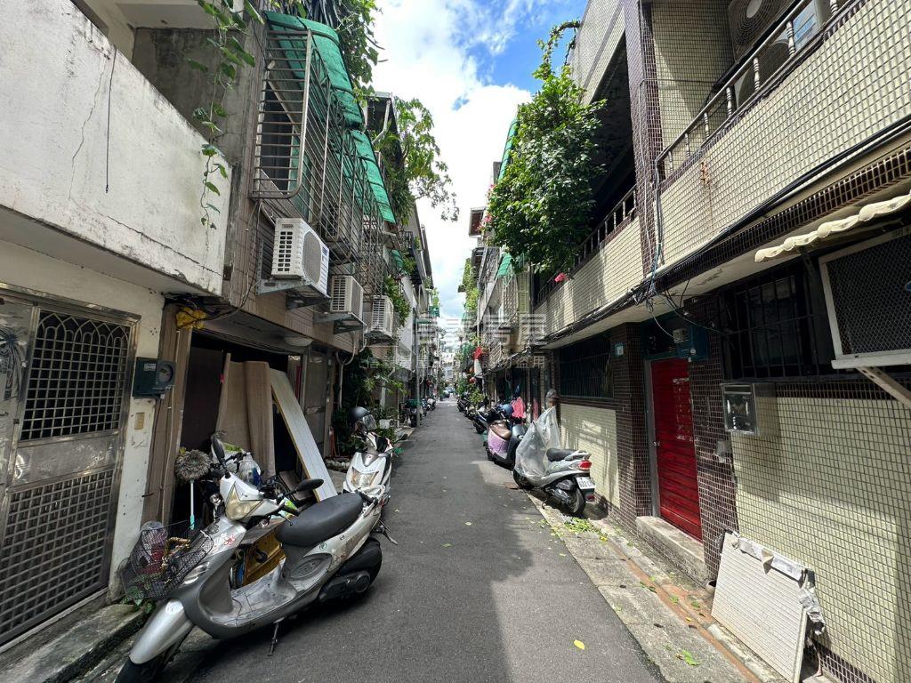 新莊置產好土地房屋室內格局與周邊環境