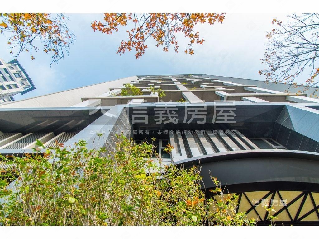 文華苑高樓露台裝潢戶房屋室內格局與周邊環境