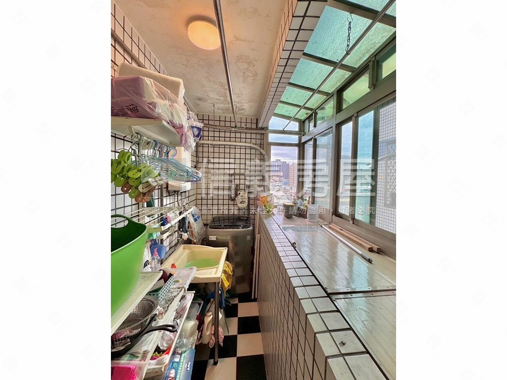 新接中正國宅丙區房屋室內格局與周邊環境