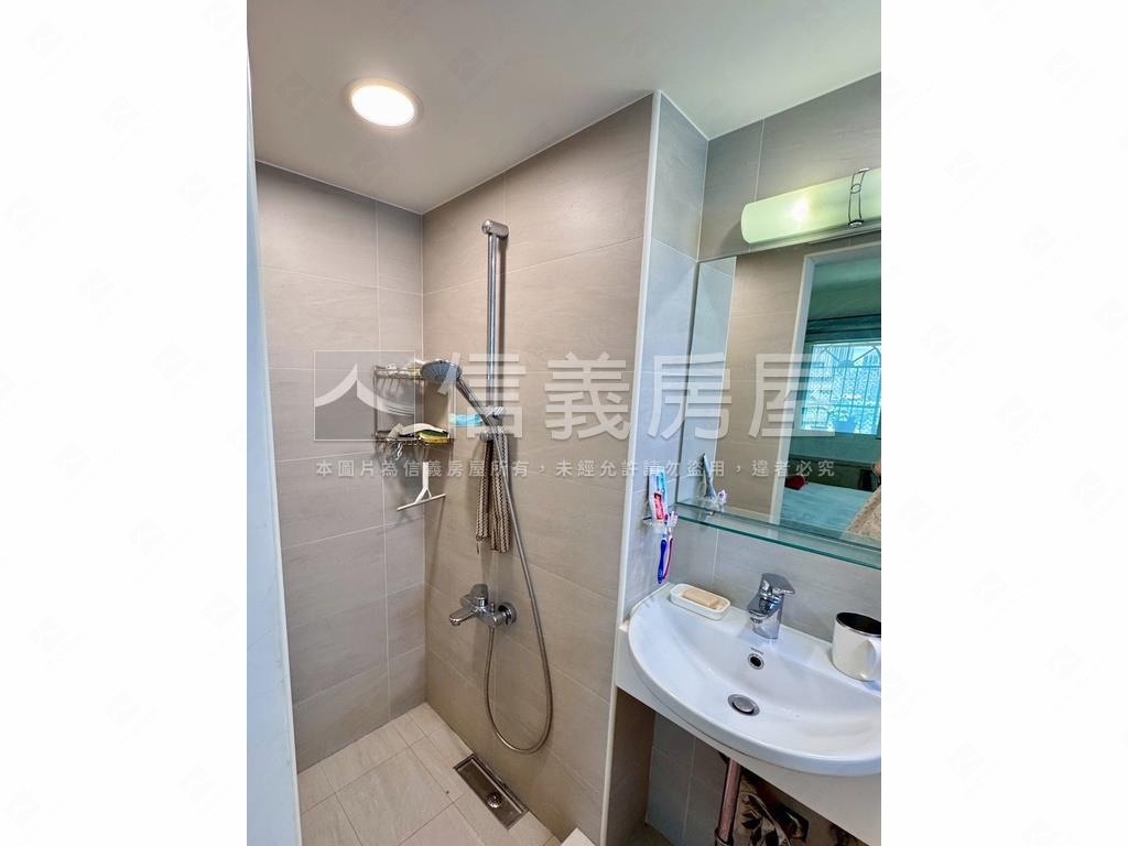 新接中正國宅丙區房屋室內格局與周邊環境