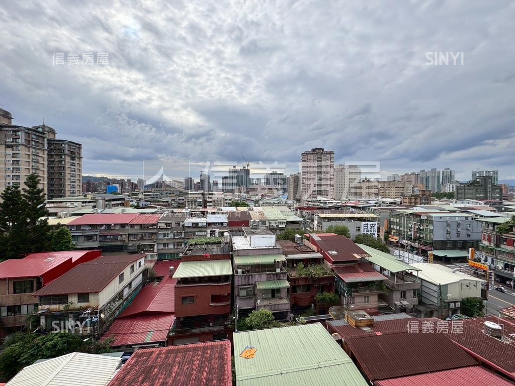 新接中正國宅丙區房屋室內格局與周邊環境