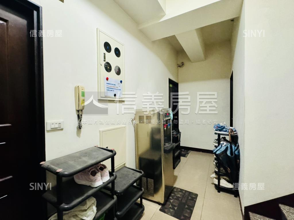 家專商圈多套房宿舍房屋室內格局與周邊環境