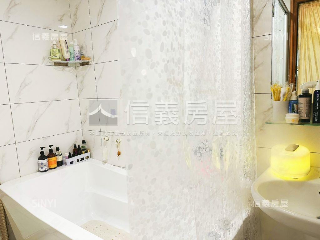 南法莊園藝術家設計別墅房屋室內格局與周邊環境