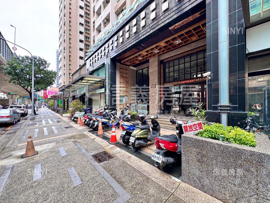 近高鐵次高樓採光兩房平移房屋室內格局與周邊環境