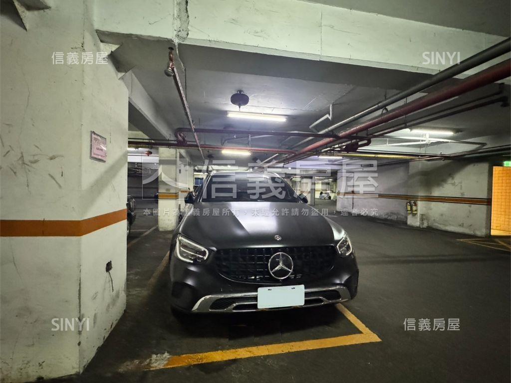 大里｜大３房｜附坡平車位房屋室內格局與周邊環境