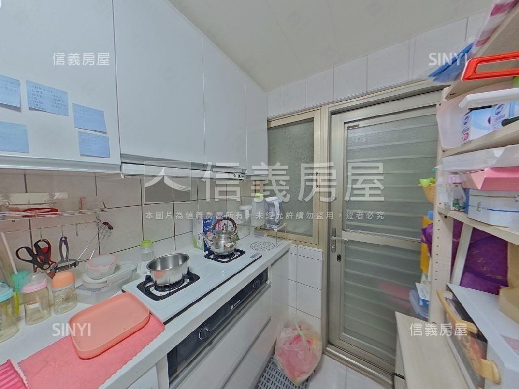光輝路三房美居房屋室內格局與周邊環境