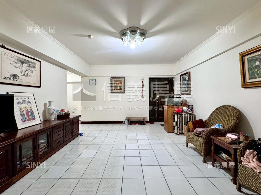 力霸文心樓大空間三房平車房屋室內格局與周邊環境