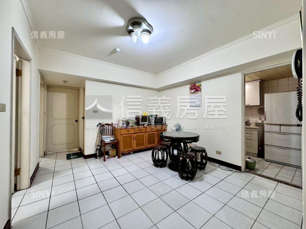 力霸文心樓大空間三房平車房屋室內格局與周邊環境