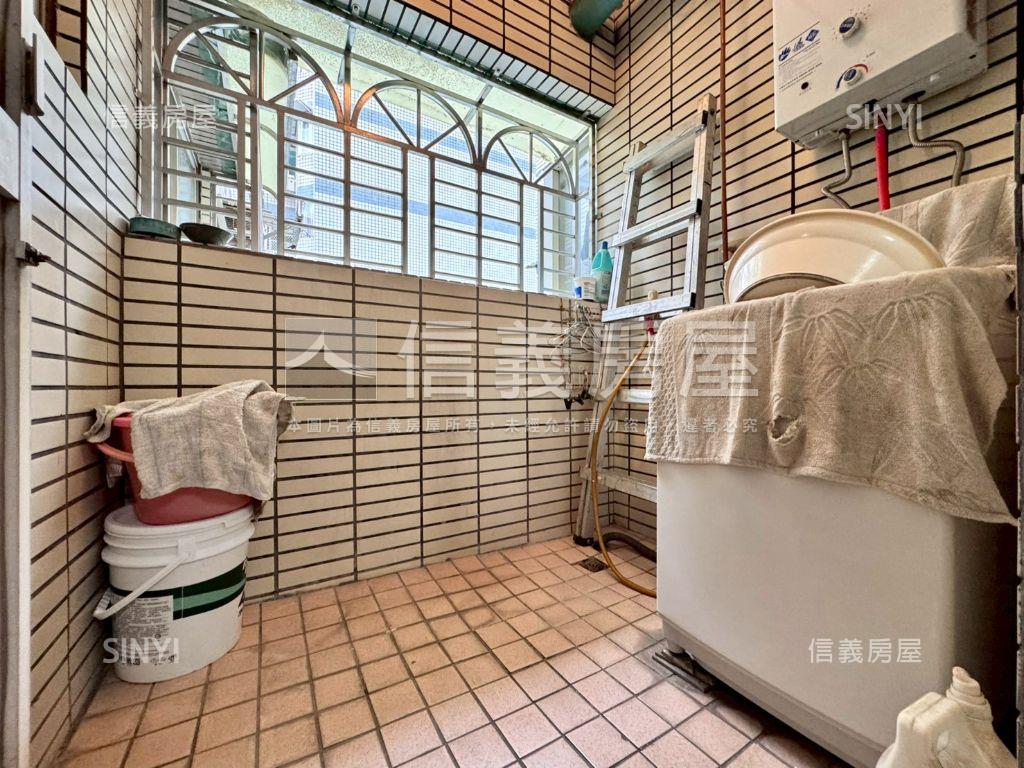 力霸文心樓大空間三房平車房屋室內格局與周邊環境