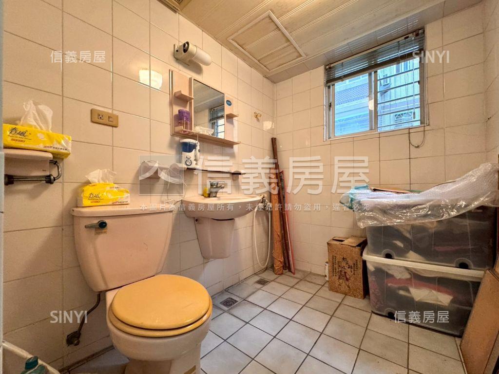 力霸文心樓大空間三房平車房屋室內格局與周邊環境