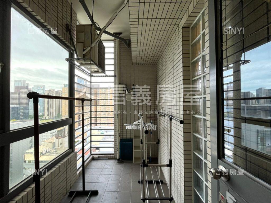 世界之心美視野Ｂ１平車房屋室內格局與周邊環境