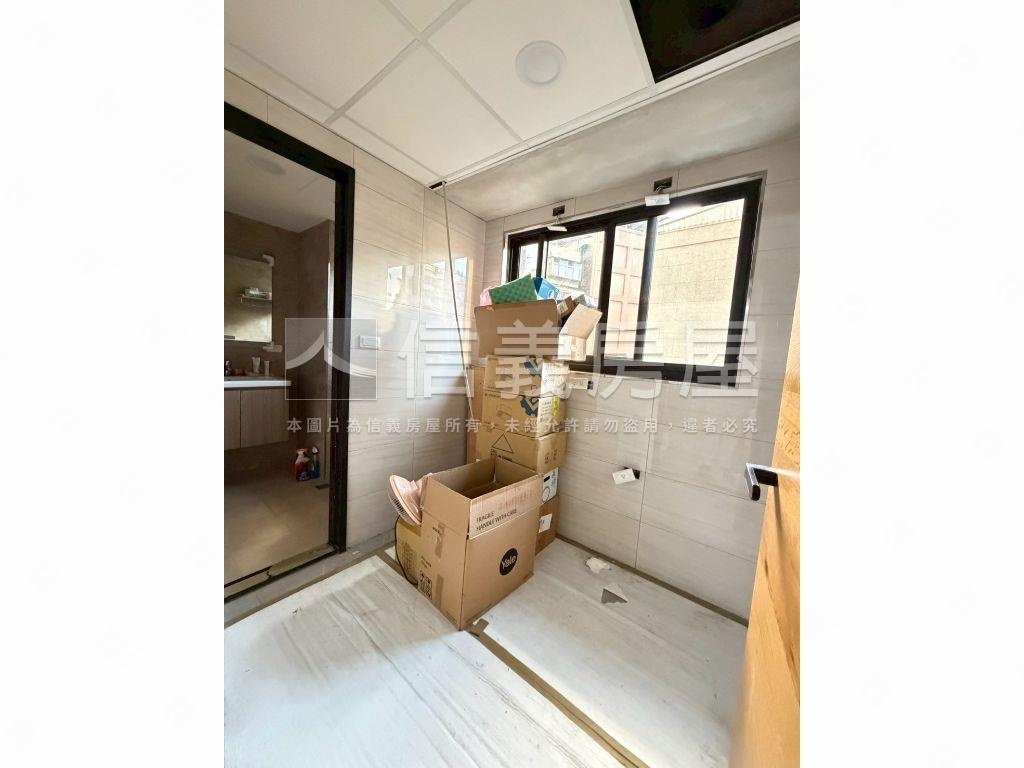 武泰臻愛氣派辦公店面房屋室內格局與周邊環境
