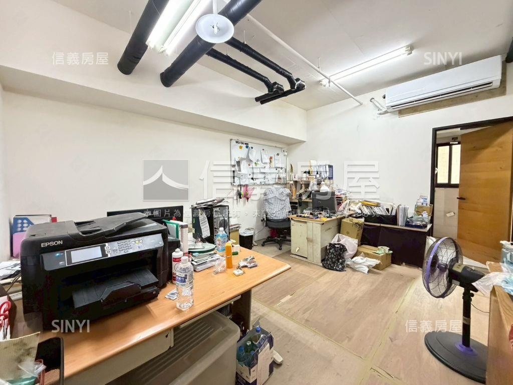武泰臻愛氣派辦公店面房屋室內格局與周邊環境