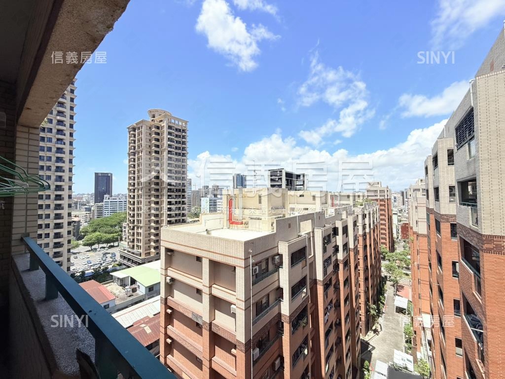 文化師苑景觀三房平車房屋室內格局與周邊環境