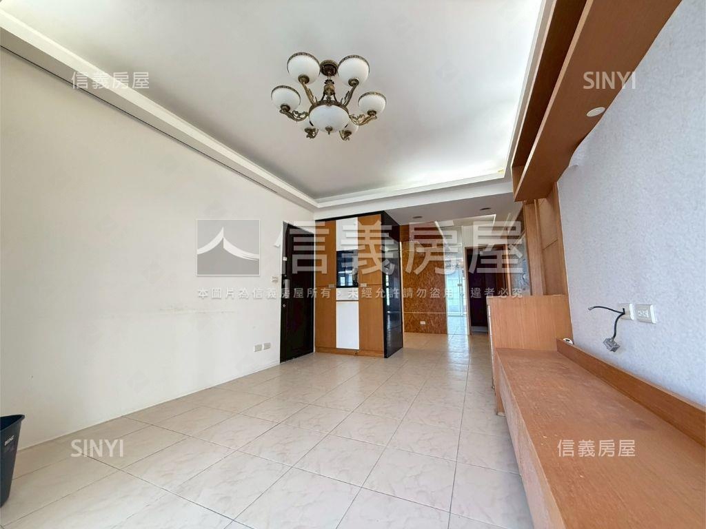 星雲街採光美宅房屋室內格局與周邊環境