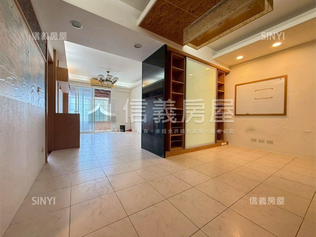 星雲街採光美宅房屋室內格局與周邊環境