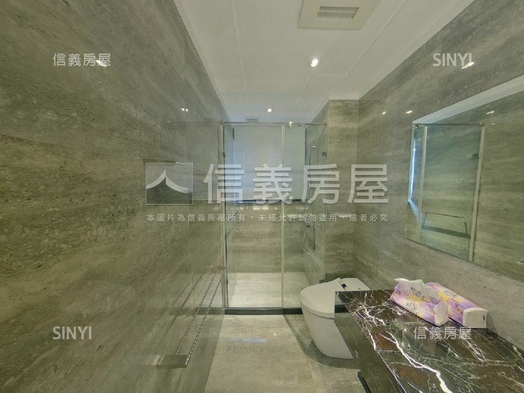 昭揚縱橫高樓裝潢美宅房屋室內格局與周邊環境