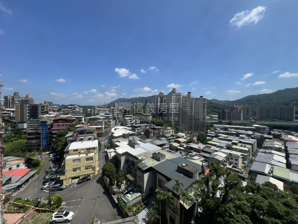 ［名人觀邸］景觀高樓房屋室內格局與周邊環境