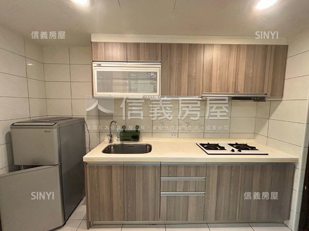 鼎藏璞麗２房高樓層房屋室內格局與周邊環境