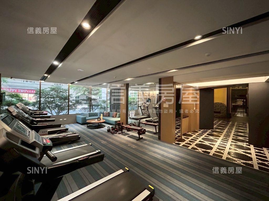 鼎藏璞麗２房高樓層房屋室內格局與周邊環境