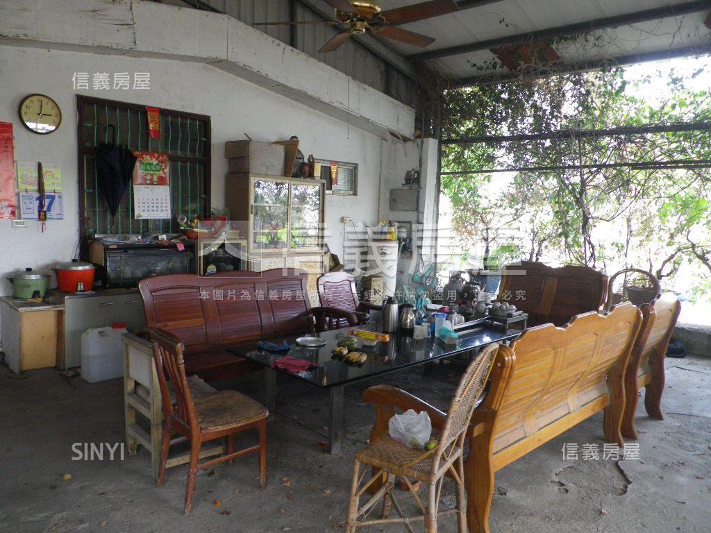 近美濃農會超市漂亮農地房屋室內格局與周邊環境